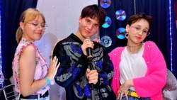 Караоке-батл среди подростков прошел в Углегорске