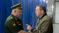 Крупную партию груза передали с Сахалина в зону проведения спецоперации