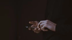 Как обезопасить собственные деньги от мошенников, рассказали жителям Углегорска