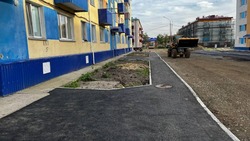 Циклон приостановил работы по асфальтированию дорог в Углегорске