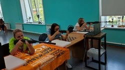 Турнир по стрельбе среди мужчин и женщин стартовал в Углегорске
