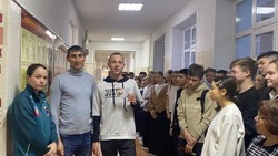 Более 200 школьников Углегорска выполнили комплекс ГТО
