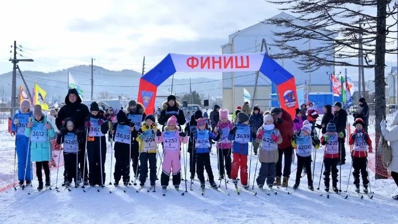 Жители Углегорского округа присоединились к «Лыжне России»