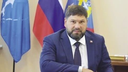 «Наметить новые горизонты»: Федор Филин поздравил углегорцев с Днем города