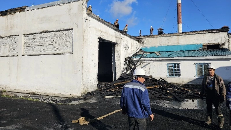 Сгоревшую крышу котельной в Углегорске восстановят за семь дней