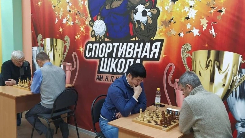 Жителей Углегорска пригласили на турнир по шахматам