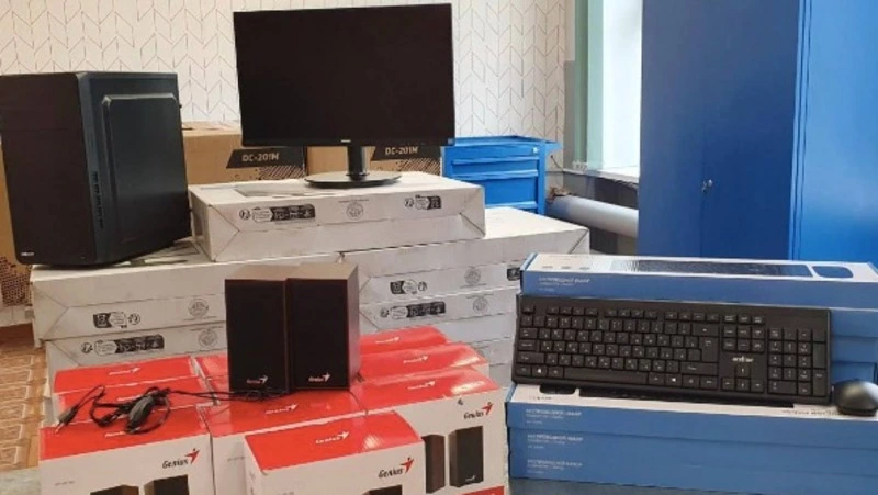 Для средней школы села Бошняково закупили 10 персональных компьютеров