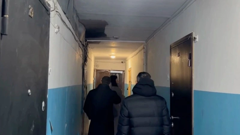 Мэр Федор Филин решит проблемы жильцов дома по улице Приморской в Углегорске
