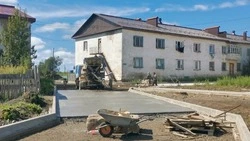 Капитальный ремонт дворов продолжается в Углегорске