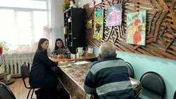 Вице-мэр Юлия Малых провела прием жителей Краснополья