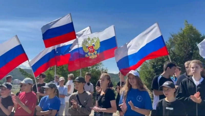 В ритме триколора