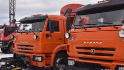 Две новые комбинированные дорожные машины прибыли в район 