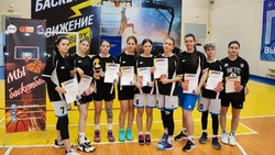 Новогодний турнир по баскетболу среди женщин выиграла команда «Мираж»