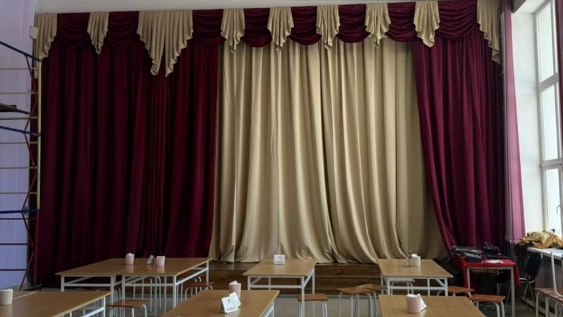 Свой школьный театр