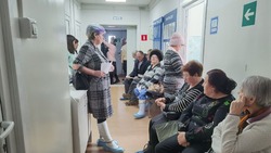 Десятки жителей села Поречье прошли обследование у врачей узких специальностей