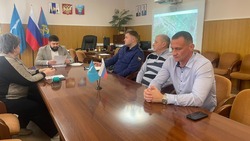 Новый автобус будет ходить между Углегорском и Шахтерском