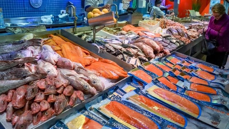 Купить недорогую рыбу можно в Шахтерске и Углегорске 15 декабря