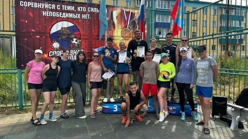 Турнир по пляжному волейболу в Углегорске выиграла команда «Оба-На»