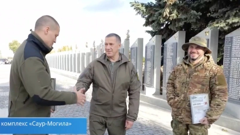 Юрий Трутнев наградил военных корреспондентов Премией Арсеньева 