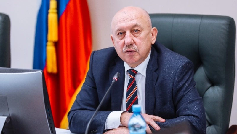 Александр Болотников отчитался о своей депутатской работе за 2025 год