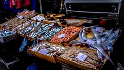Места продажи недорогой рыбы напомнили жителям Углегорского района