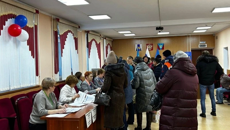 Избирательные участки Углегорского района открылись для голосования