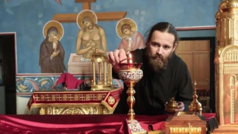 В Углегорский район прибывает Благодатный огонь